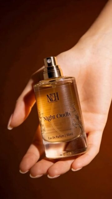 A scent dipped in gold, made for the night.
.
.
.
.
.
#perfume #fyp #explore #trending #relatable 
(explore page, for you, perfume, relatable, trend, luxury, perfume)